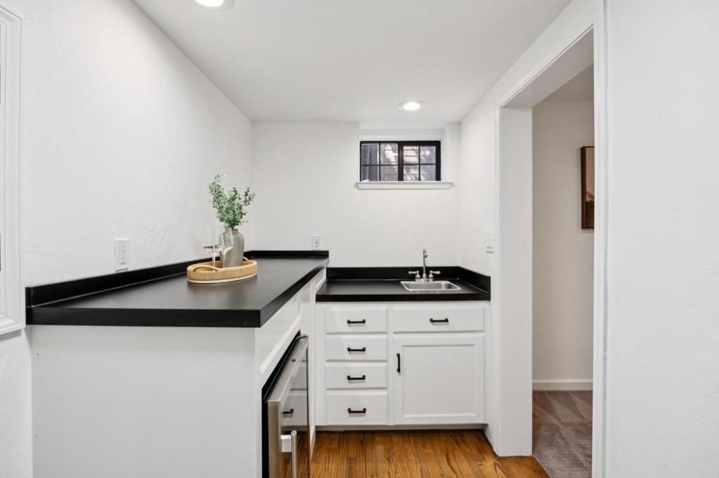 Image 29 of property listing at 164 Springdale Way, Redwood City, CA 94062