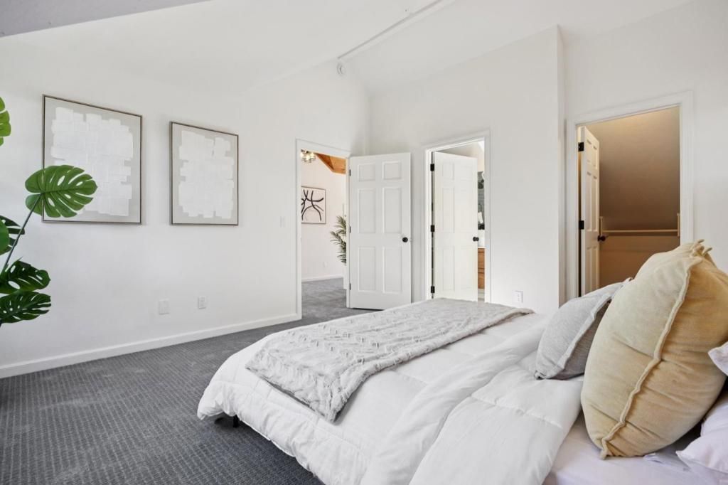 Image 34 of property listing at 164 Springdale Way, Redwood City, CA 94062
