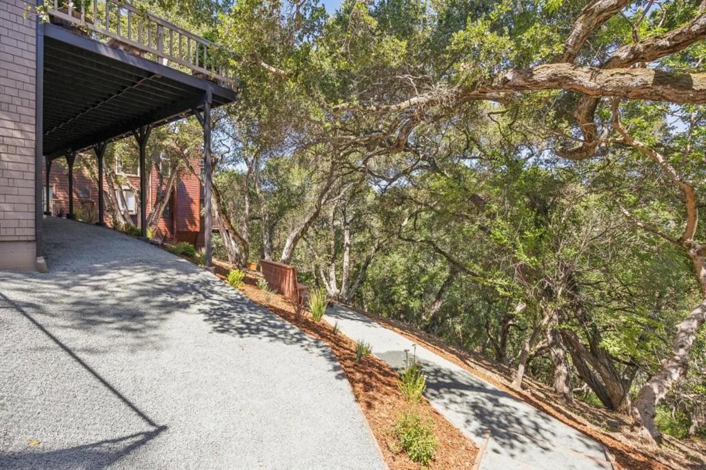 Image 44 of property listing at 164 Springdale Way, Redwood City, CA 94062