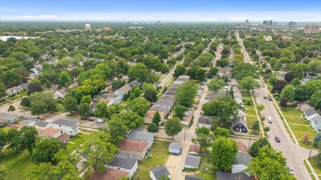 5856 Washburn Avenue S, Minneapolis, MN 55410