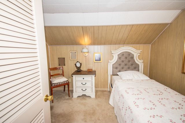 2110 E Oakland Avenue, Bloomington, IL 61701