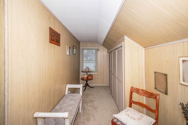 2110 E Oakland Avenue, Bloomington, IL 61701