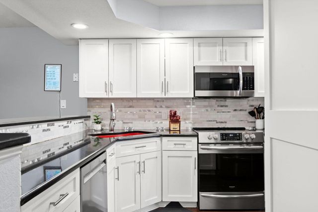 127 The Bluffs Apt 1, Branson, MO 65616