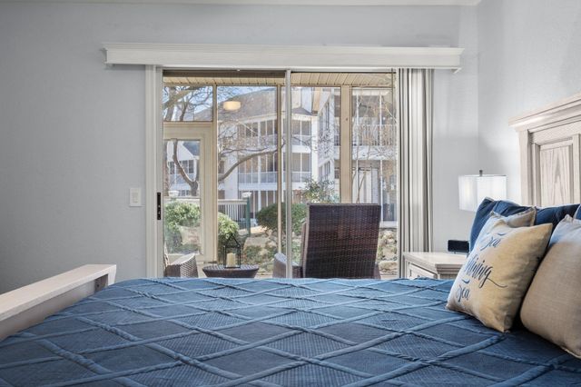 127 The Bluffs Apt 1, Branson, MO 65616