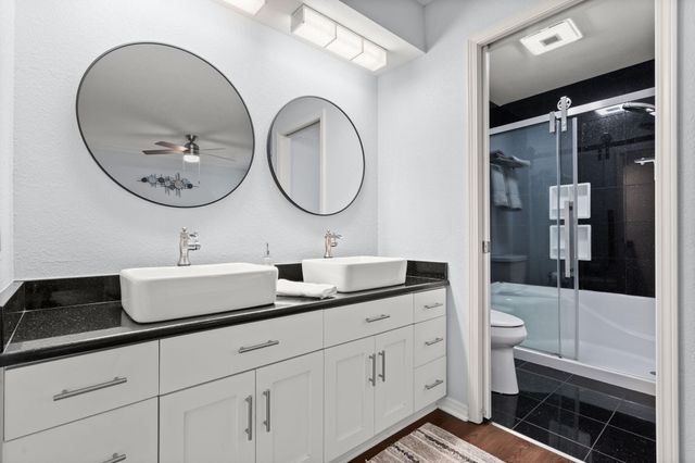 127 The Bluffs Apt 1, Branson, MO 65616