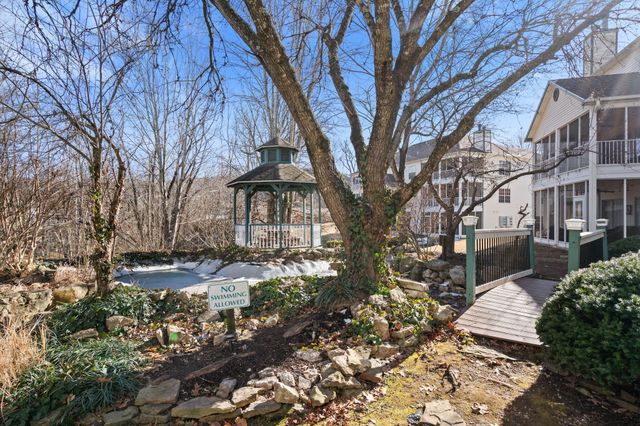 127 The Bluffs Apt 1, Branson, MO 65616