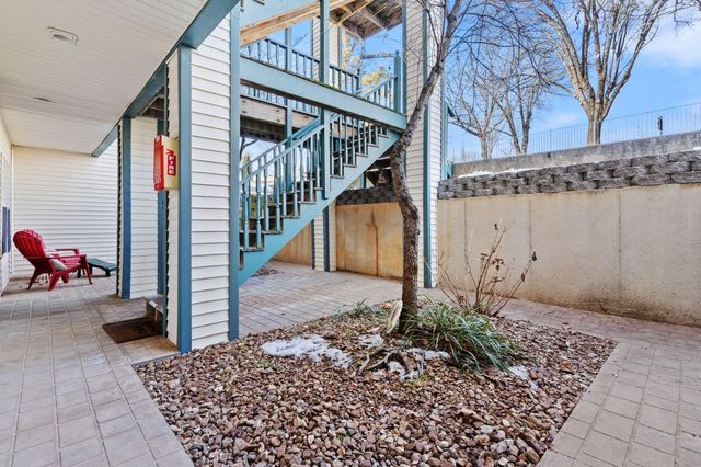 127 The Bluffs Apt 1, Branson, MO 65616