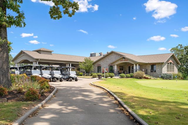 127 The Bluffs Apt 1, Branson, MO 65616