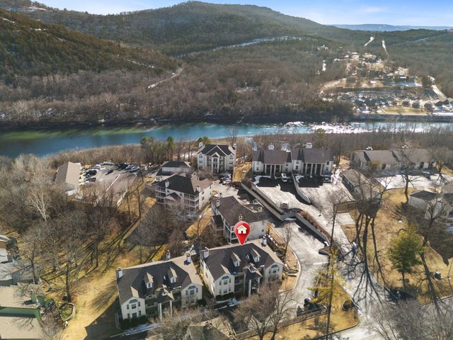 127 The Bluffs Apt 1, Branson, MO 65616