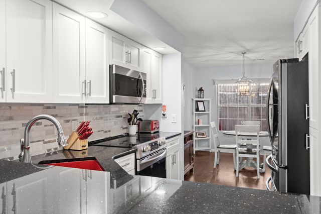 127 The Bluffs Apt 1, Branson, MO 65616