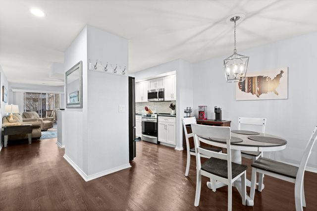 127 The Bluffs Apt 1, Branson, MO 65616