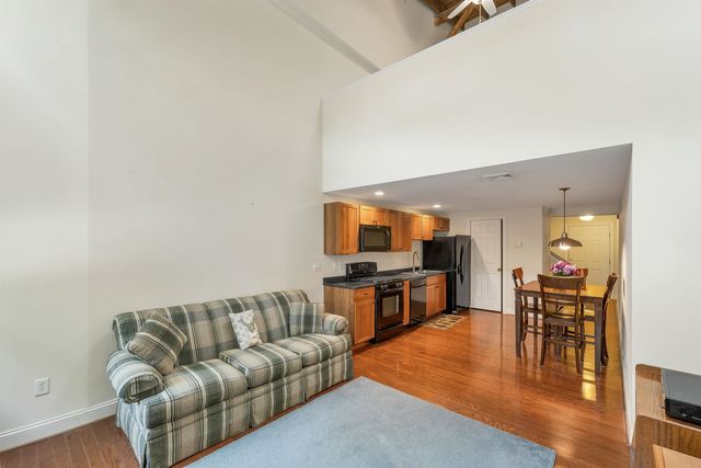 48 Landing Ln Unit 7, Laconia, NH 03246