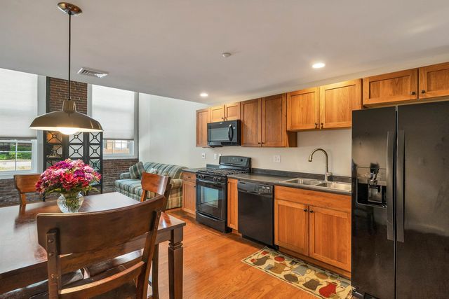 48 Landing Ln Unit 7, Laconia, NH 03246