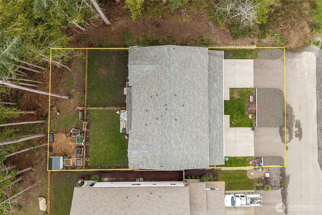 21 E Sullivan Street, Allyn, WA 98524