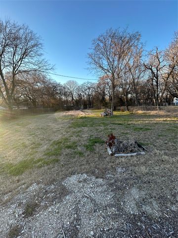 112 Boshart Way, Gun Barrel City, TX 75156