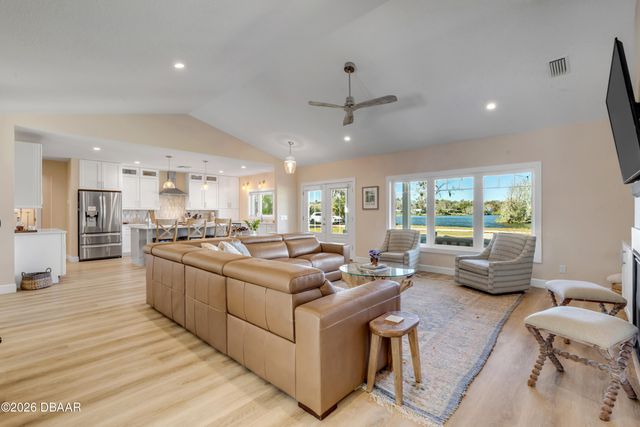 2760 Pearl Lake Trail, New Smyrna Beach, FL 32168