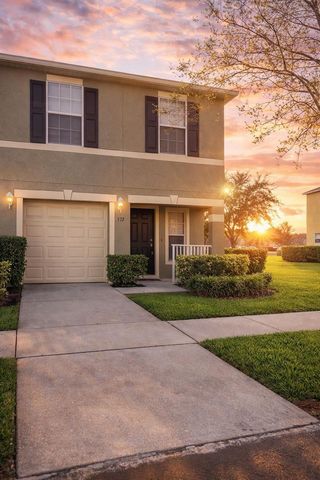 572 CRESTING OAK CIRCLE 19, Orlando, FL 32824