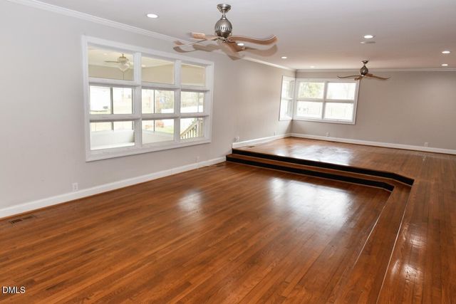 320 Crescent Drive, Clayton, NC 27520