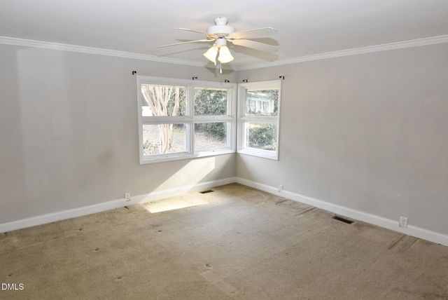 320 Crescent Drive, Clayton, NC 27520