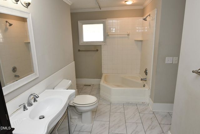 320 Crescent Drive, Clayton, NC 27520