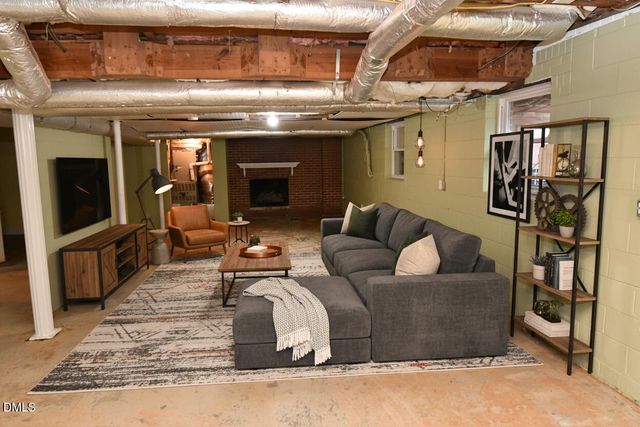 320 Crescent Drive, Clayton, NC 27520