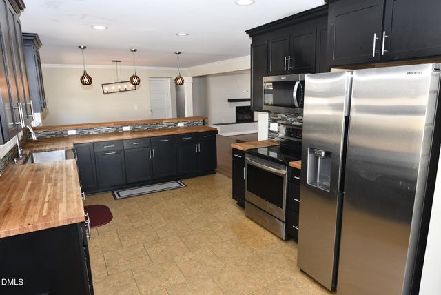 320 Crescent Drive, Clayton, NC 27520