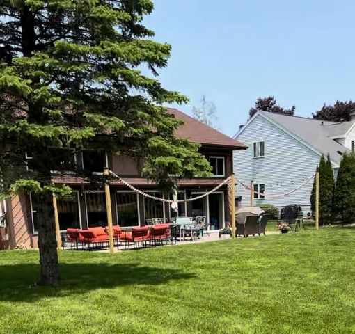 2755 MONTCLAIR PLACE, Oshkosh, WI 54904