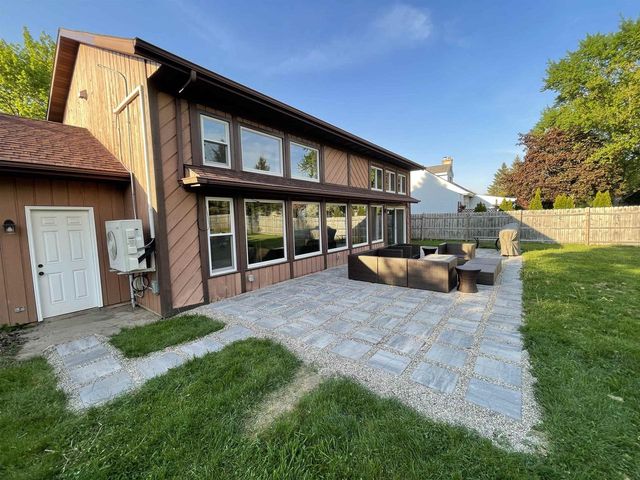 2755 MONTCLAIR PLACE, Oshkosh, WI 54904