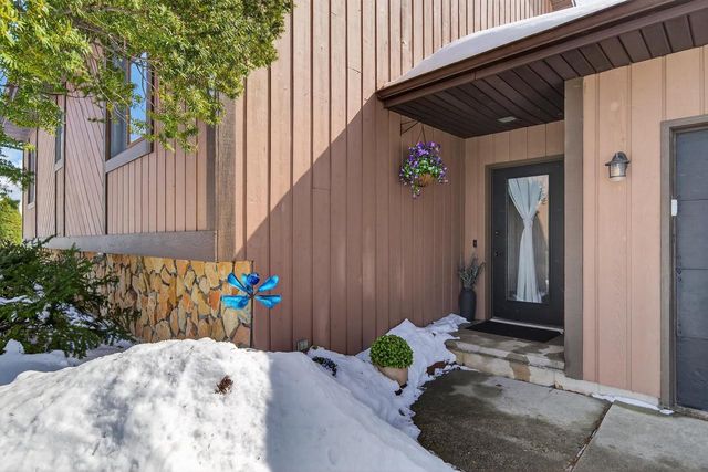 2755 MONTCLAIR PLACE, Oshkosh, WI 54904