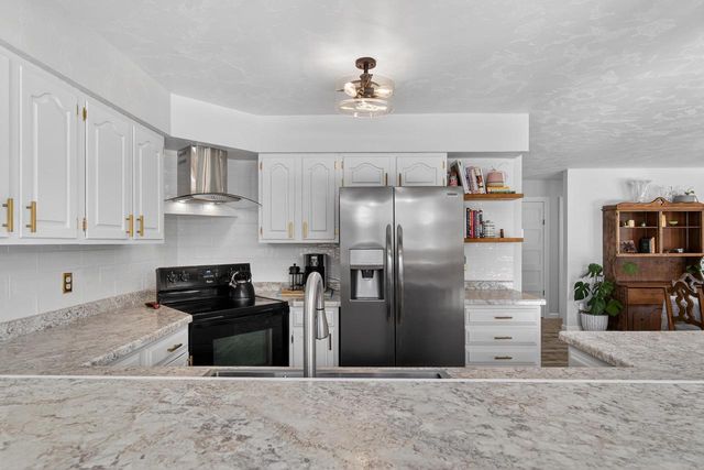 2755 MONTCLAIR PLACE, Oshkosh, WI 54904