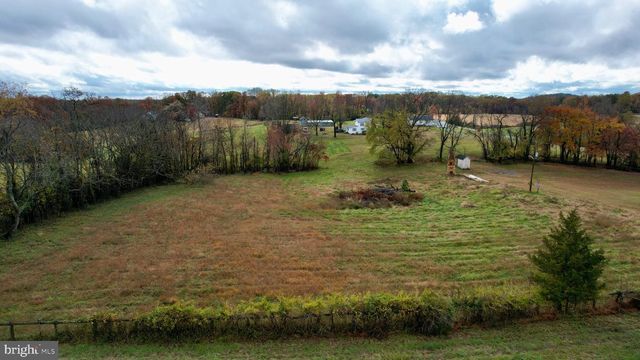 7035 LEEDS MANOR, Marshall, VA 20115
