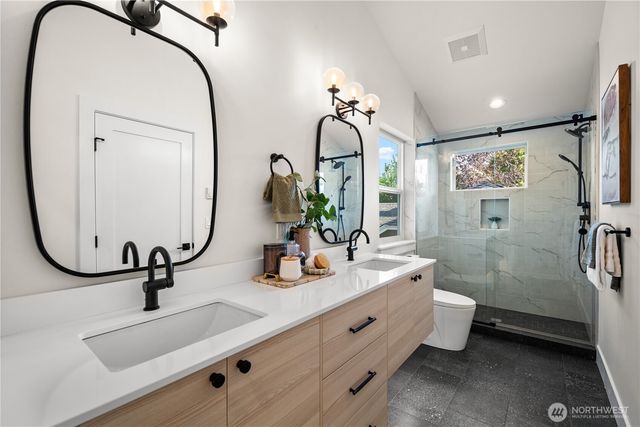 613 B 18th Avenue E, Seattle, WA 98112