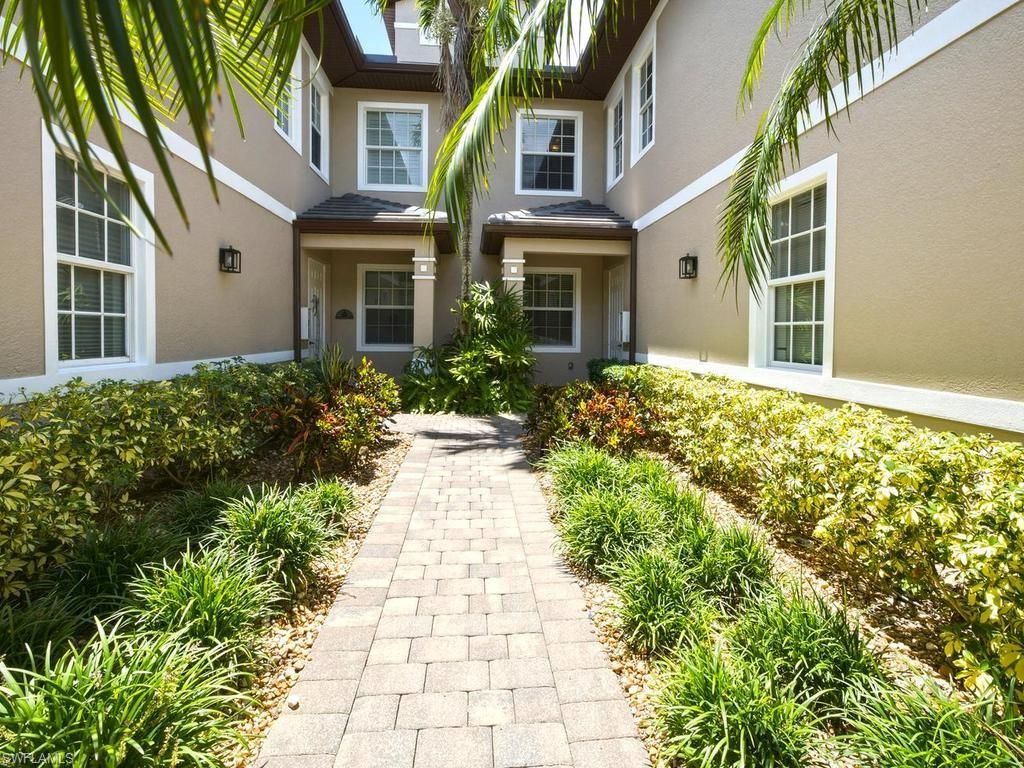7877 Hawthorne DR 102, NAPLES, FL 34113 — photo 3