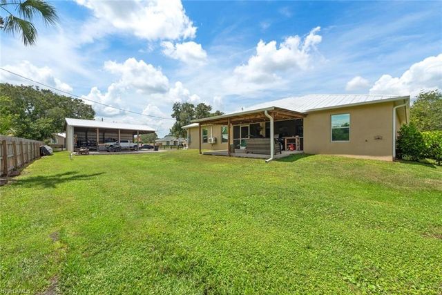 2401 Leavitt RD, Alva, FL 33920