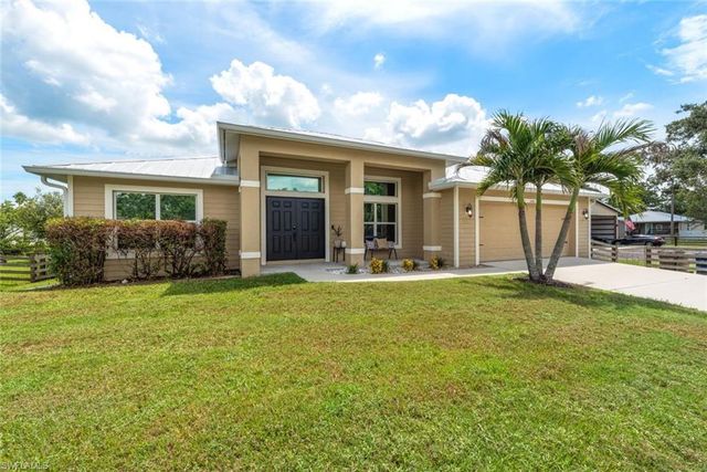 2401 Leavitt RD, Alva, FL 33920