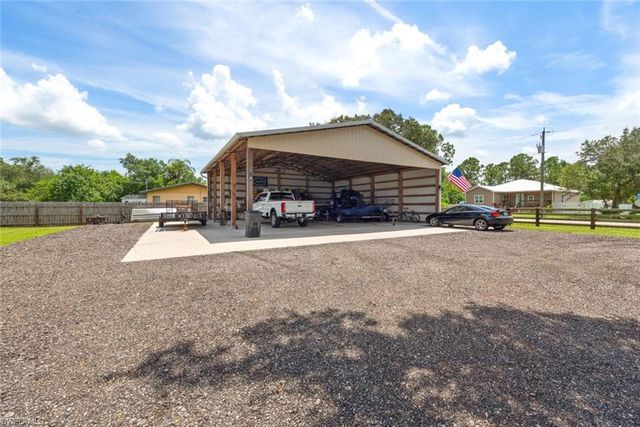 2401 Leavitt RD, Alva, FL 33920