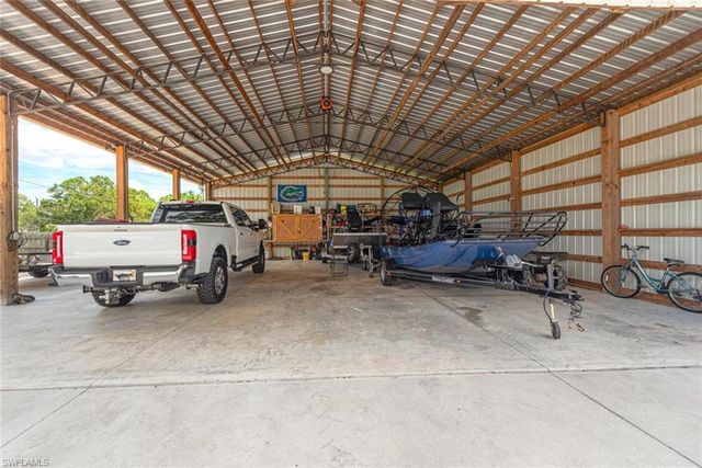 2401 Leavitt RD, Alva, FL 33920