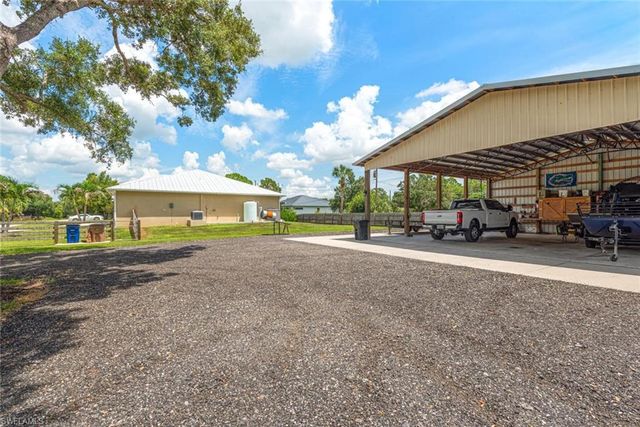 2401 Leavitt RD, Alva, FL 33920