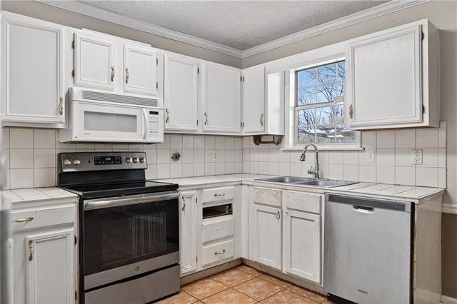 3400 Brookview Drive, Loganville, GA 30052