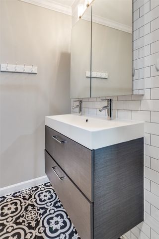 4045 Carolyn Road, Fort Worth, TX 76109