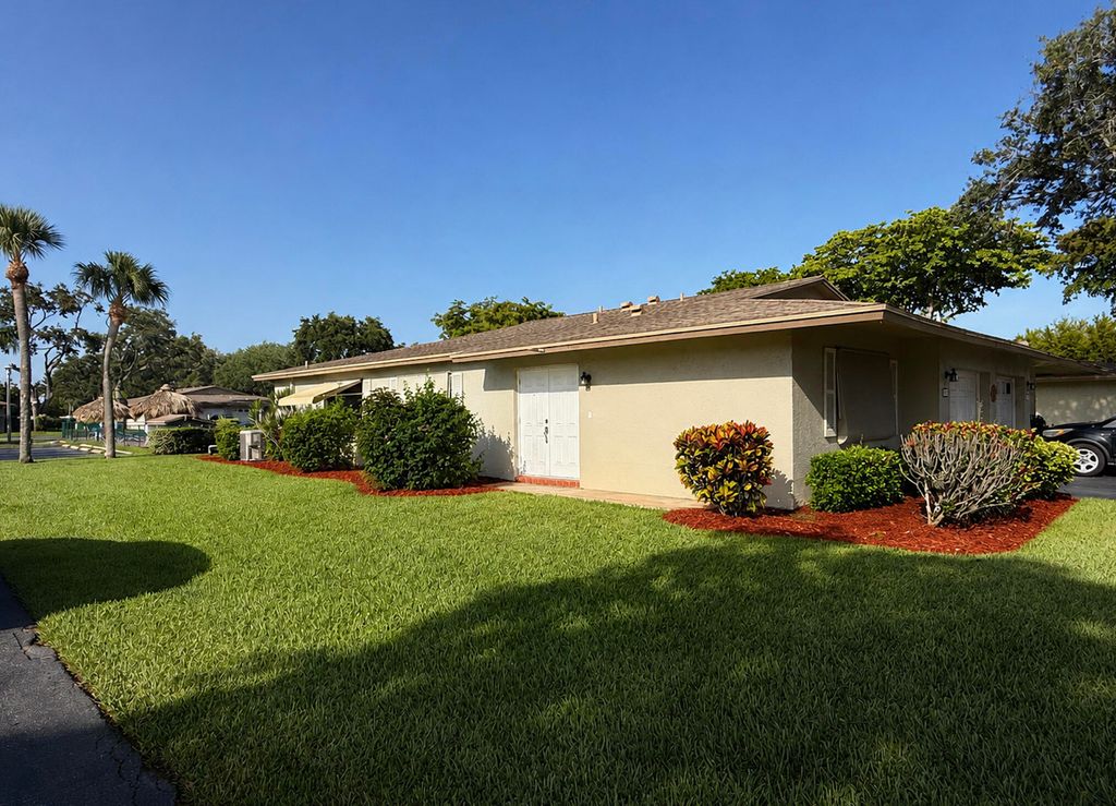 1538 Palmland Drive, Boynton Beach, FL 33436