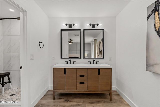 6221 E EVANS Drive, Scottsdale, AZ 85254