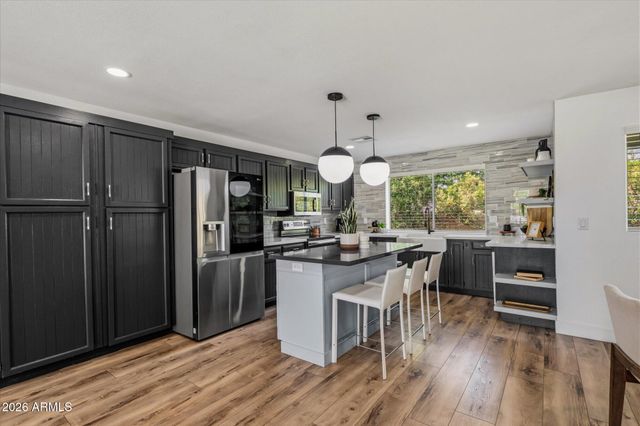 6221 E EVANS Drive, Scottsdale, AZ 85254