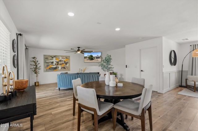 6221 E EVANS Drive, Scottsdale, AZ 85254