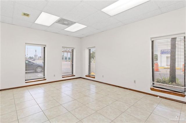 200 N 12th Avenue, Edinburg, TX 78541