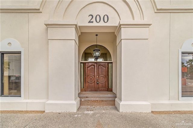 200 N 12th Avenue, Edinburg, TX 78541