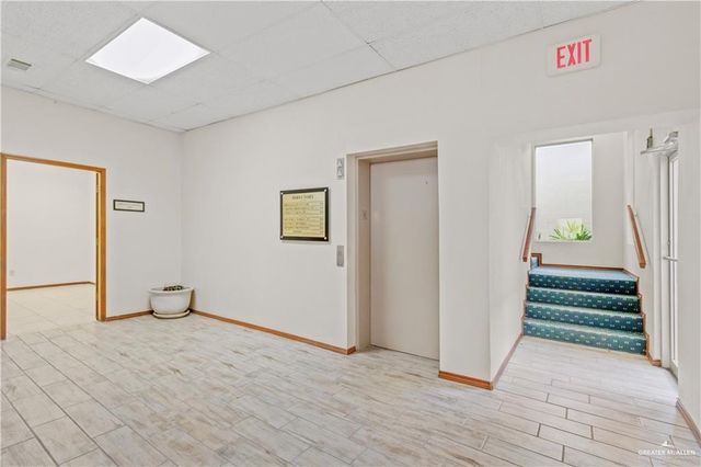 200 N 12th Avenue, Edinburg, TX 78541