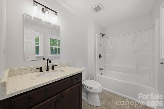 2626 Fairgreen Drive, Gastonia, NC 28056