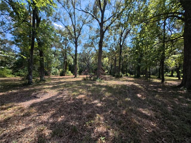 5 River Terrace Rd, Huffman, TX 77336