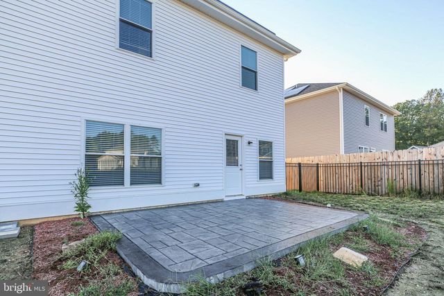 17033 ROLLINS RD, Bowling Green, VA 22427